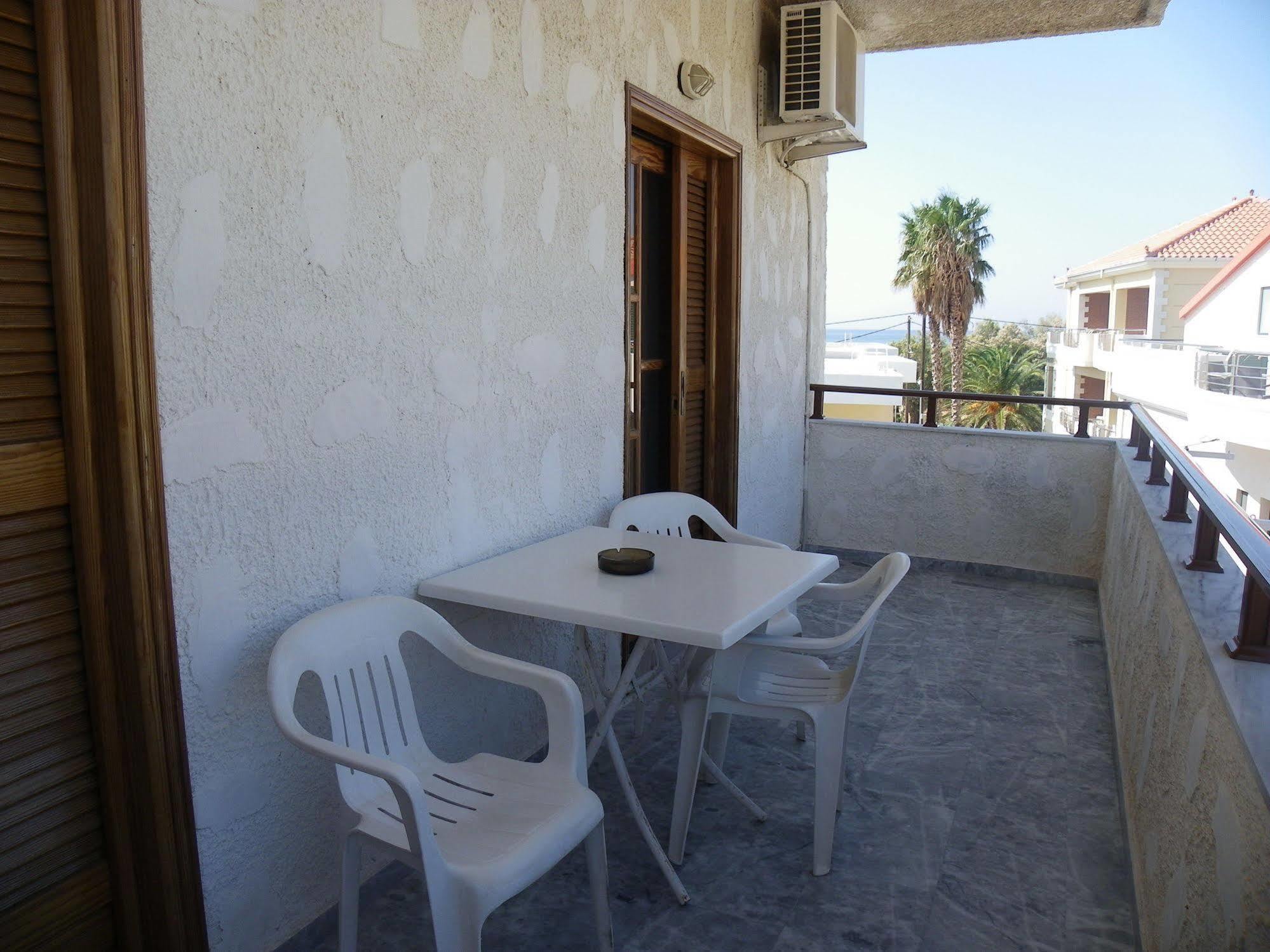 Filoxenia Apartments 2 Paleochora Buitenkant foto